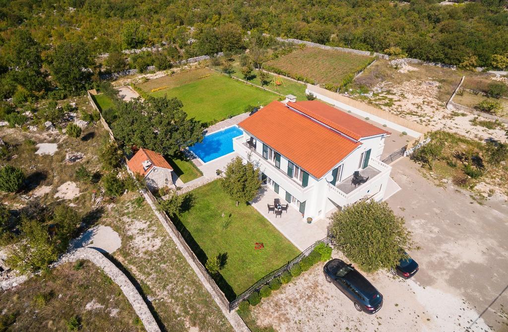 Villa Mery Šestanovac Eksteriør billede