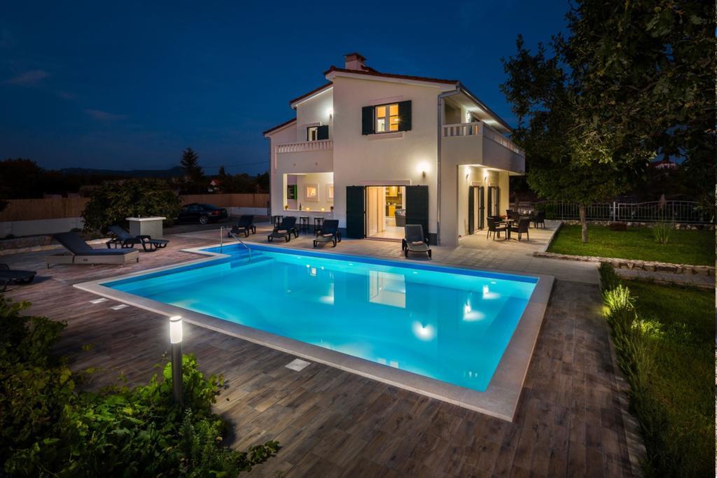 Villa Mery Šestanovac Eksteriør billede