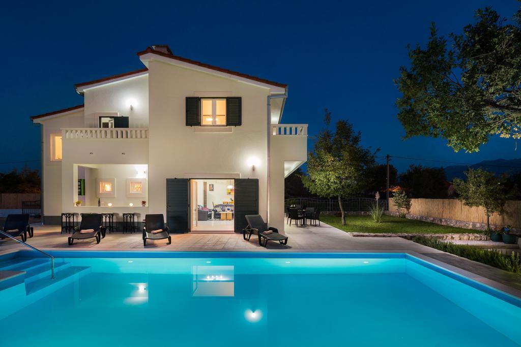 Villa Mery Šestanovac Eksteriør billede