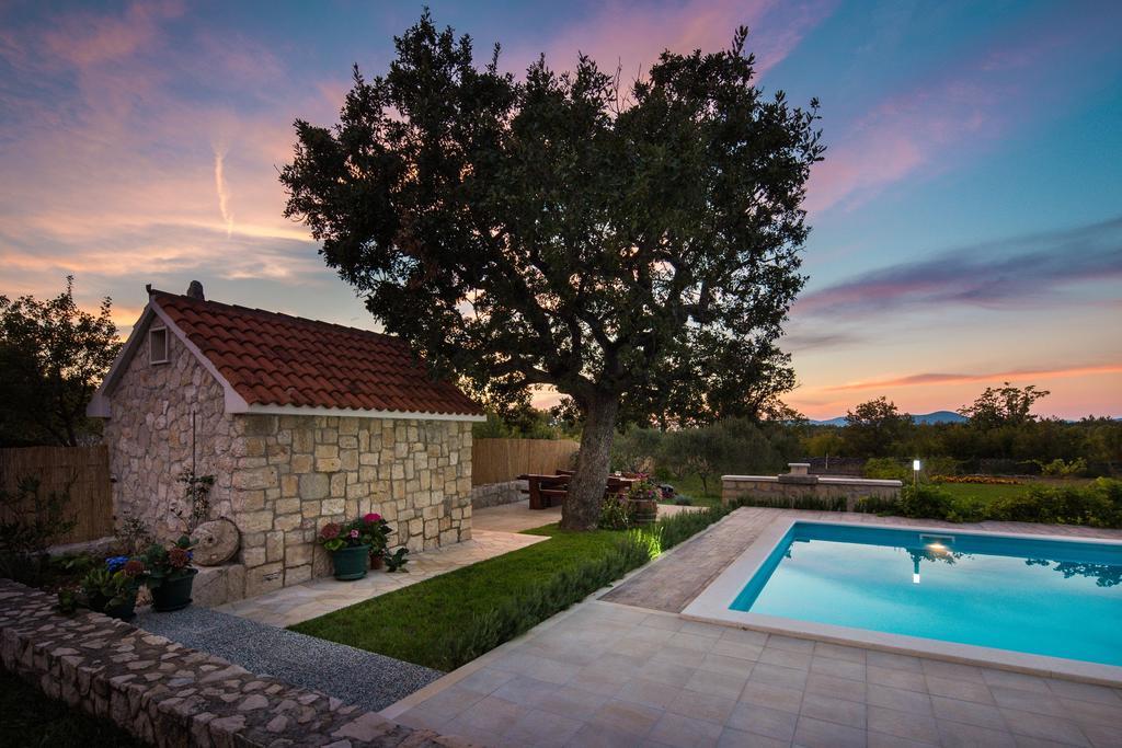 Villa Mery Šestanovac Eksteriør billede