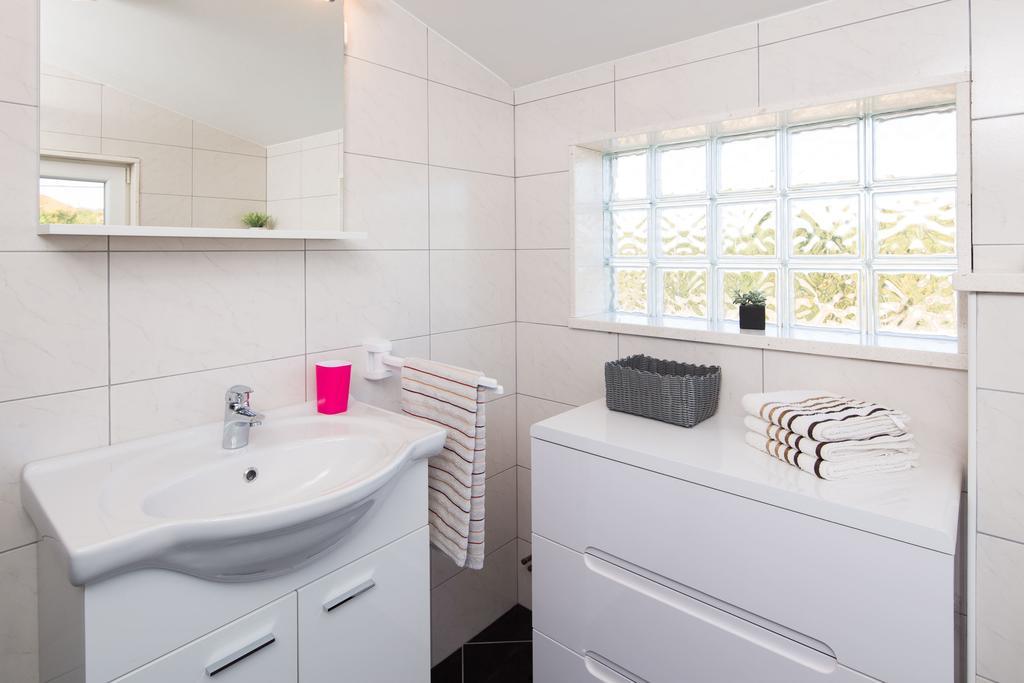 Villa Mery Šestanovac Eksteriør billede