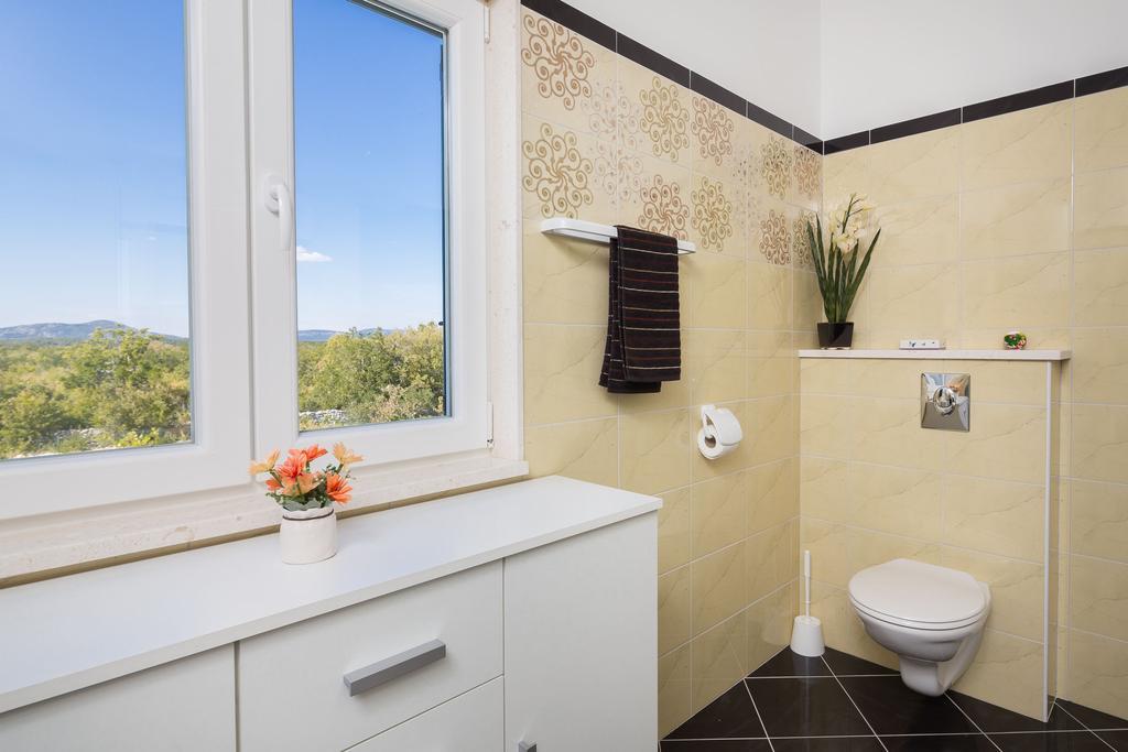 Villa Mery Šestanovac Eksteriør billede