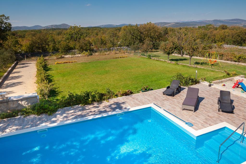 Villa Mery Šestanovac Eksteriør billede