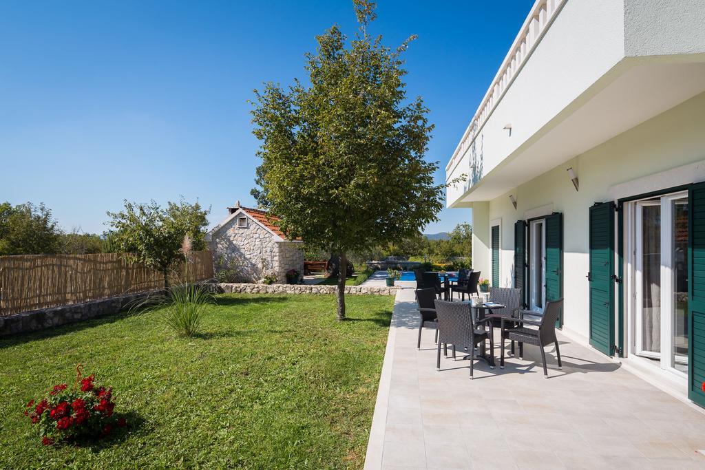 Villa Mery Šestanovac Eksteriør billede