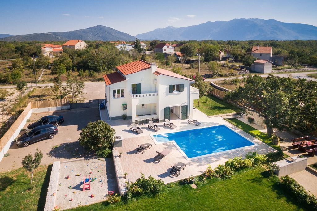 Villa Mery Šestanovac Eksteriør billede
